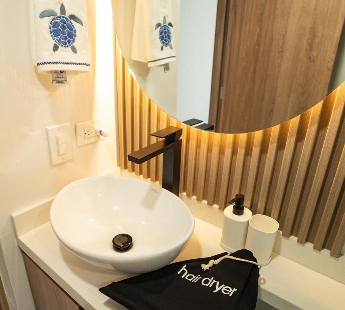 Ocean Blue Wifi Old Town Apartment *