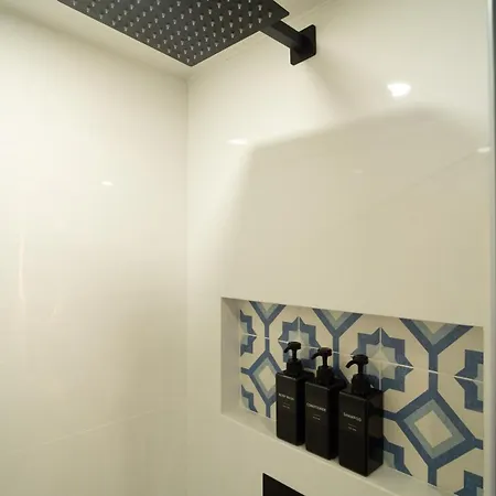 Ocean Blue Wifi Old Town Apartment
