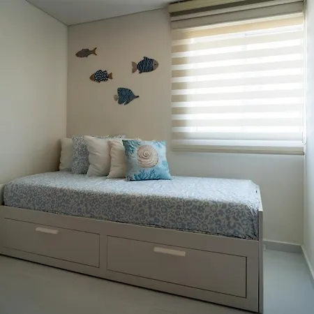 Ocean Blue Wifi Old Town Apartment *