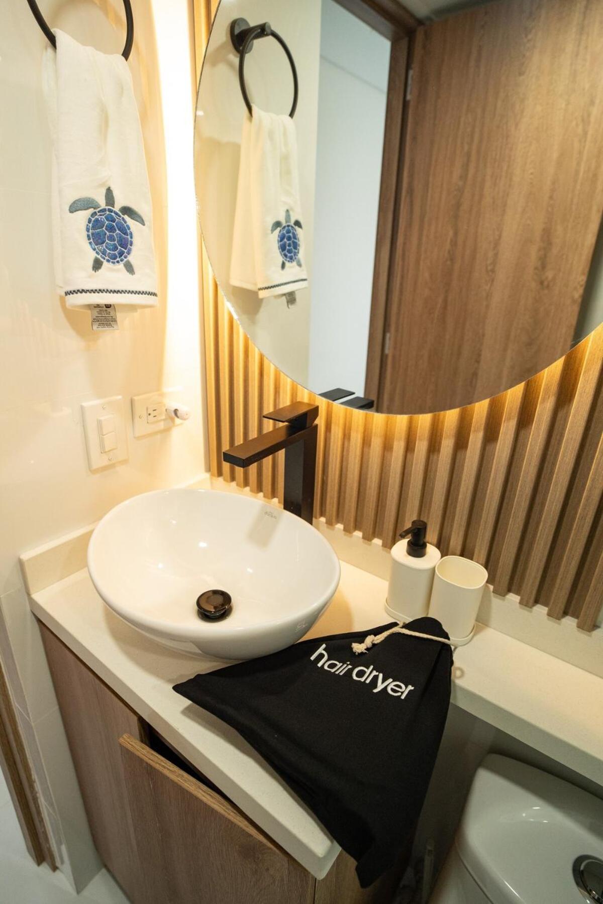 Ocean Blue Wifi Old Town Apartment *